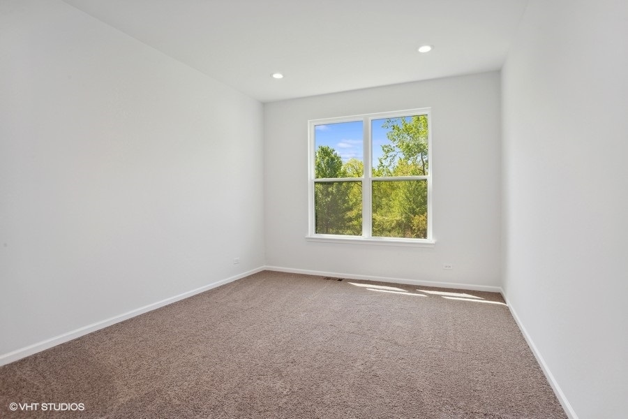 239 Stonington Drive Property Photo 12