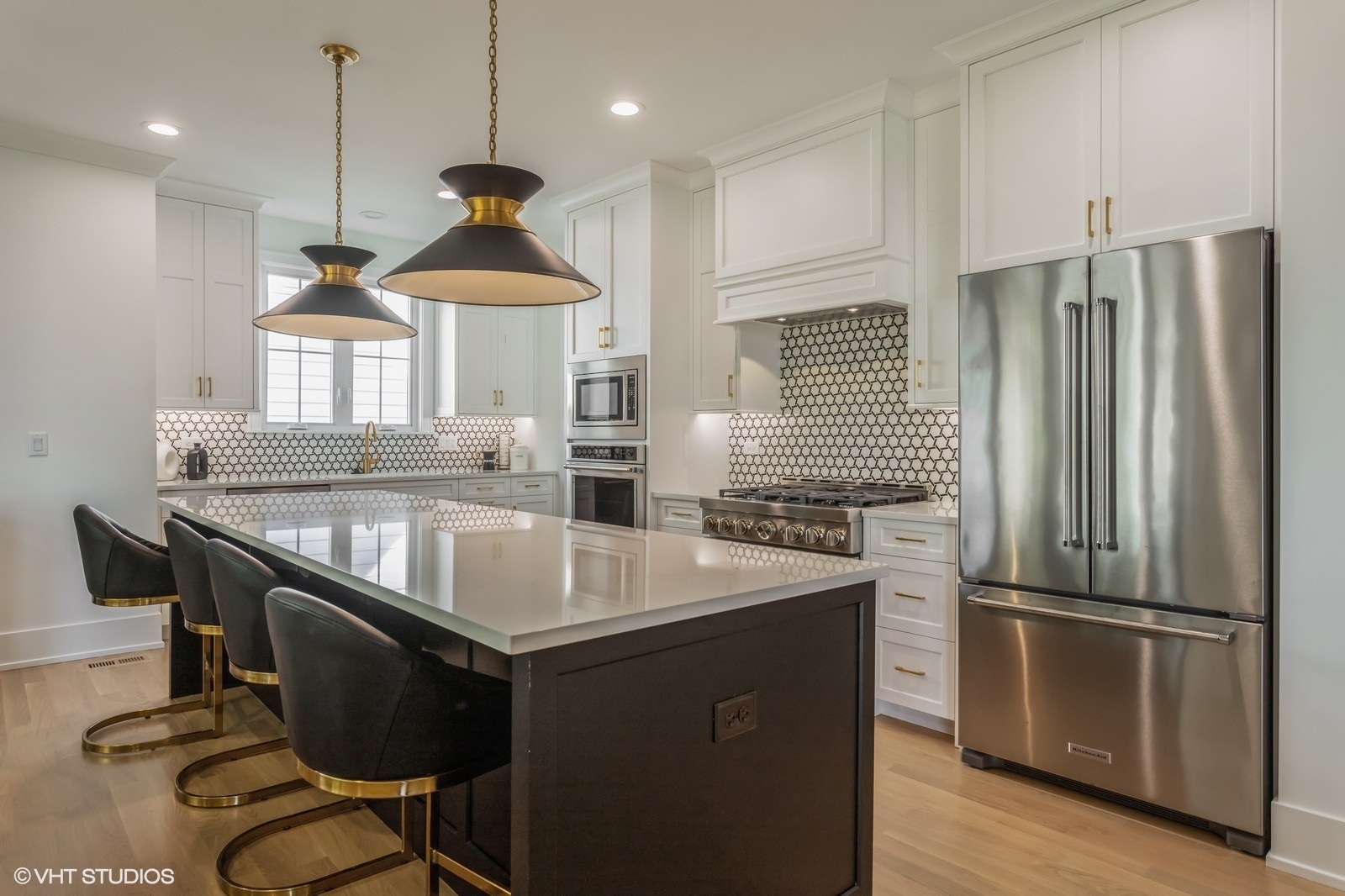12560517 Property Photo 6