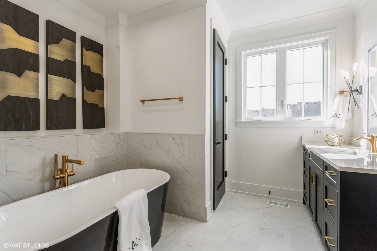 12560517 Property Photo 10