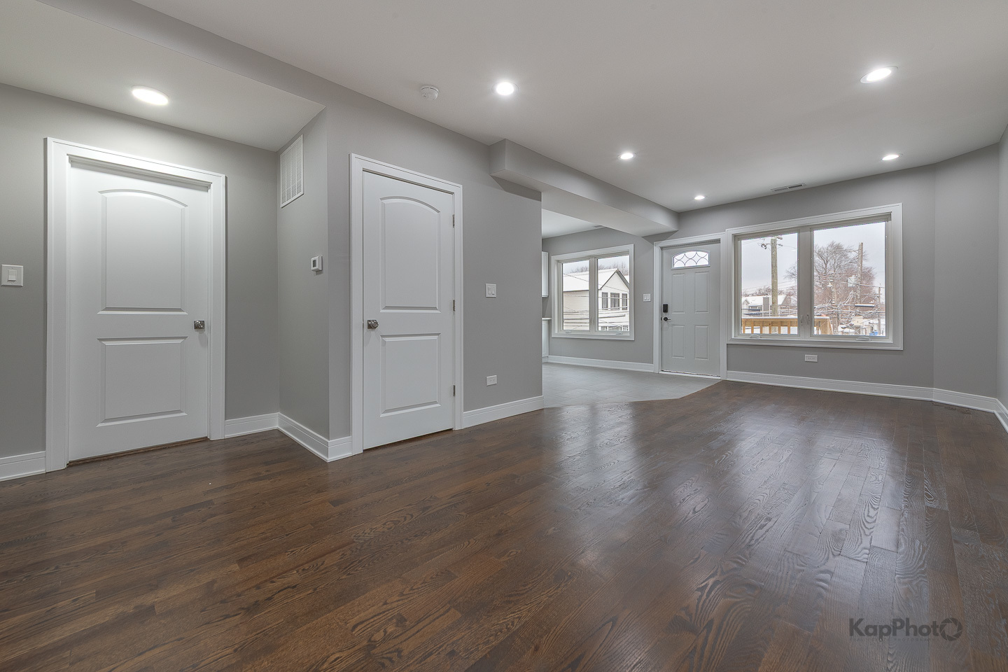 3044 W Irving Park Road Property Photo 12