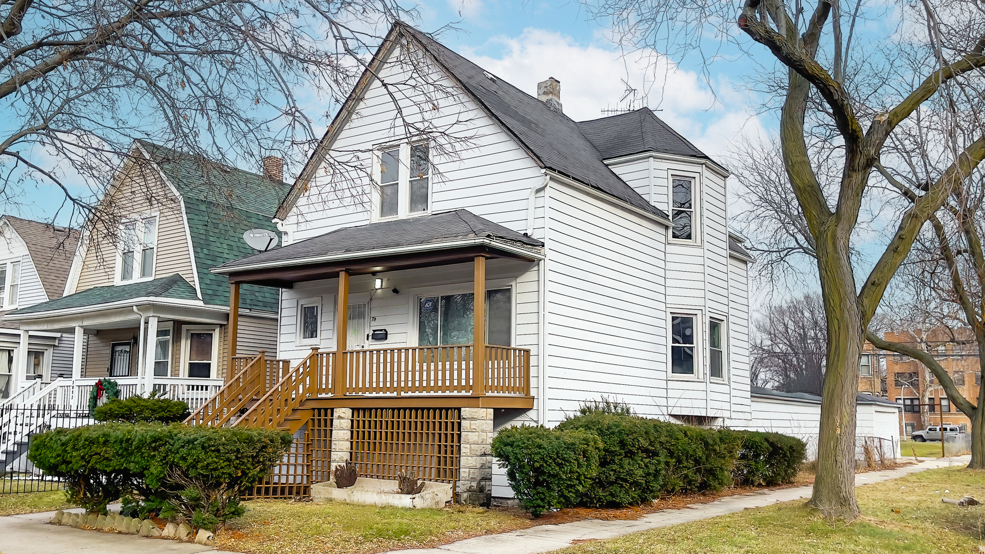 7959 S Saginaw Avenue Property Photo 1