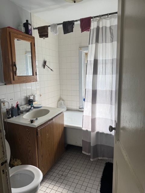 6037 S Racine Avenue Property Photo 6