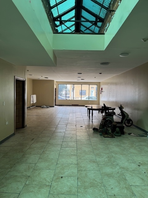 2709 Ridgeland Avenue Property Photo 5