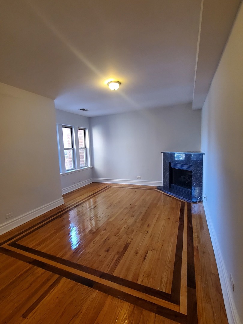 44 N Menard Avenue B-2 Property Photo 2