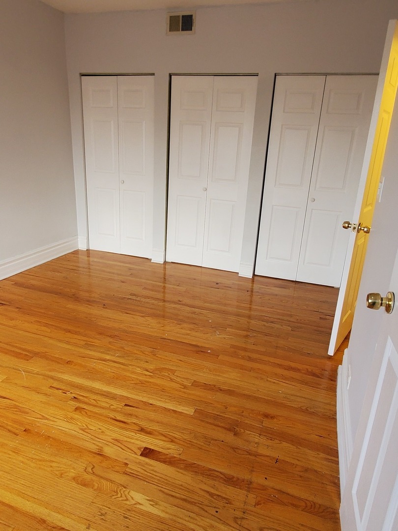 44 N Menard Avenue B-2 Property Photo 14