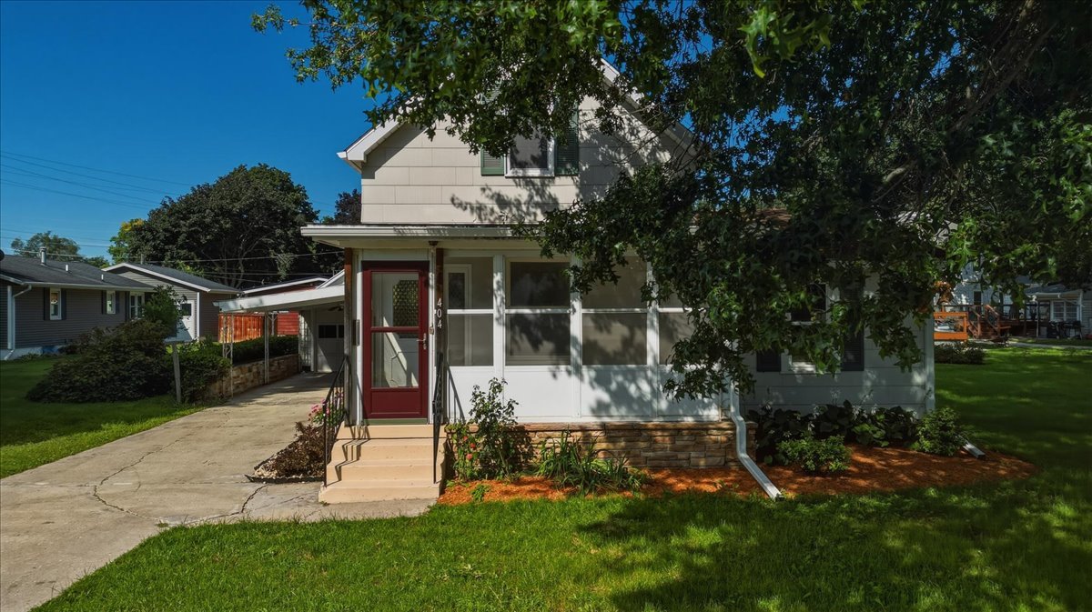 404 East Street Property Photo 2