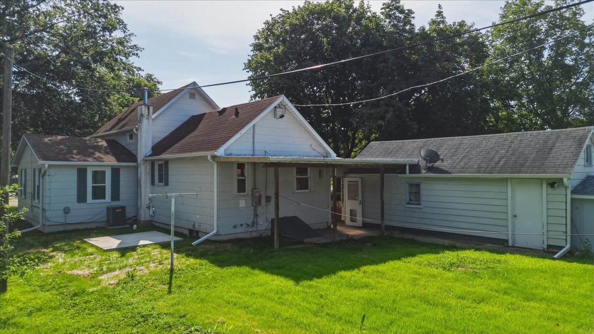 404 East Street Property Photo 6