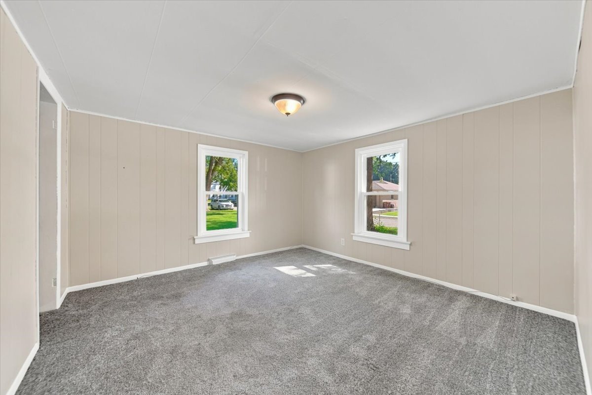 404 East Street Property Photo 15
