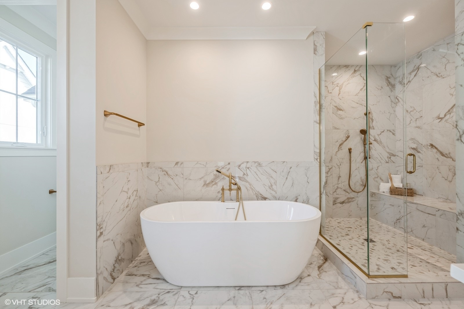 12562149 Property Photo 15