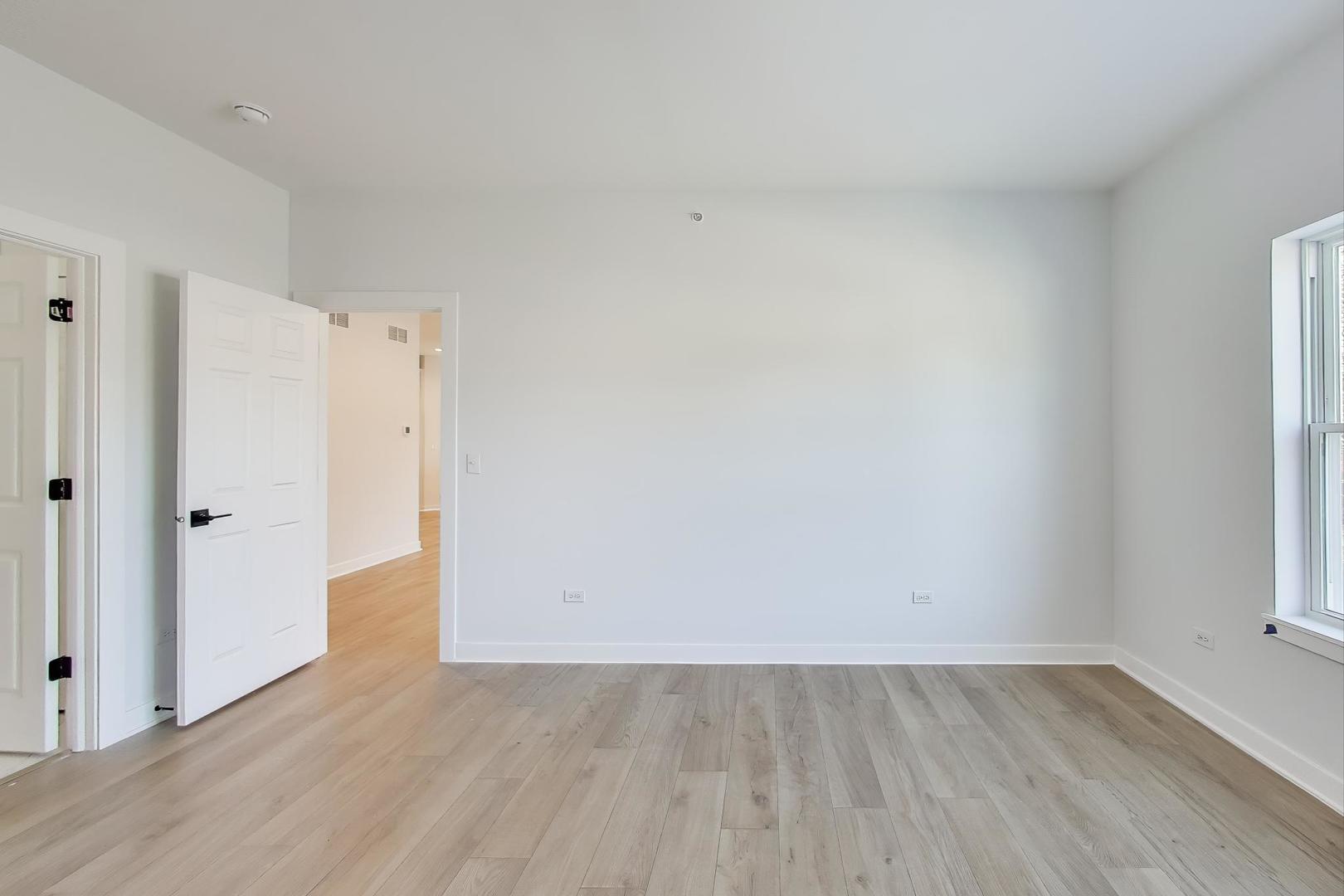 894 N Quentin Road Property Photo 15