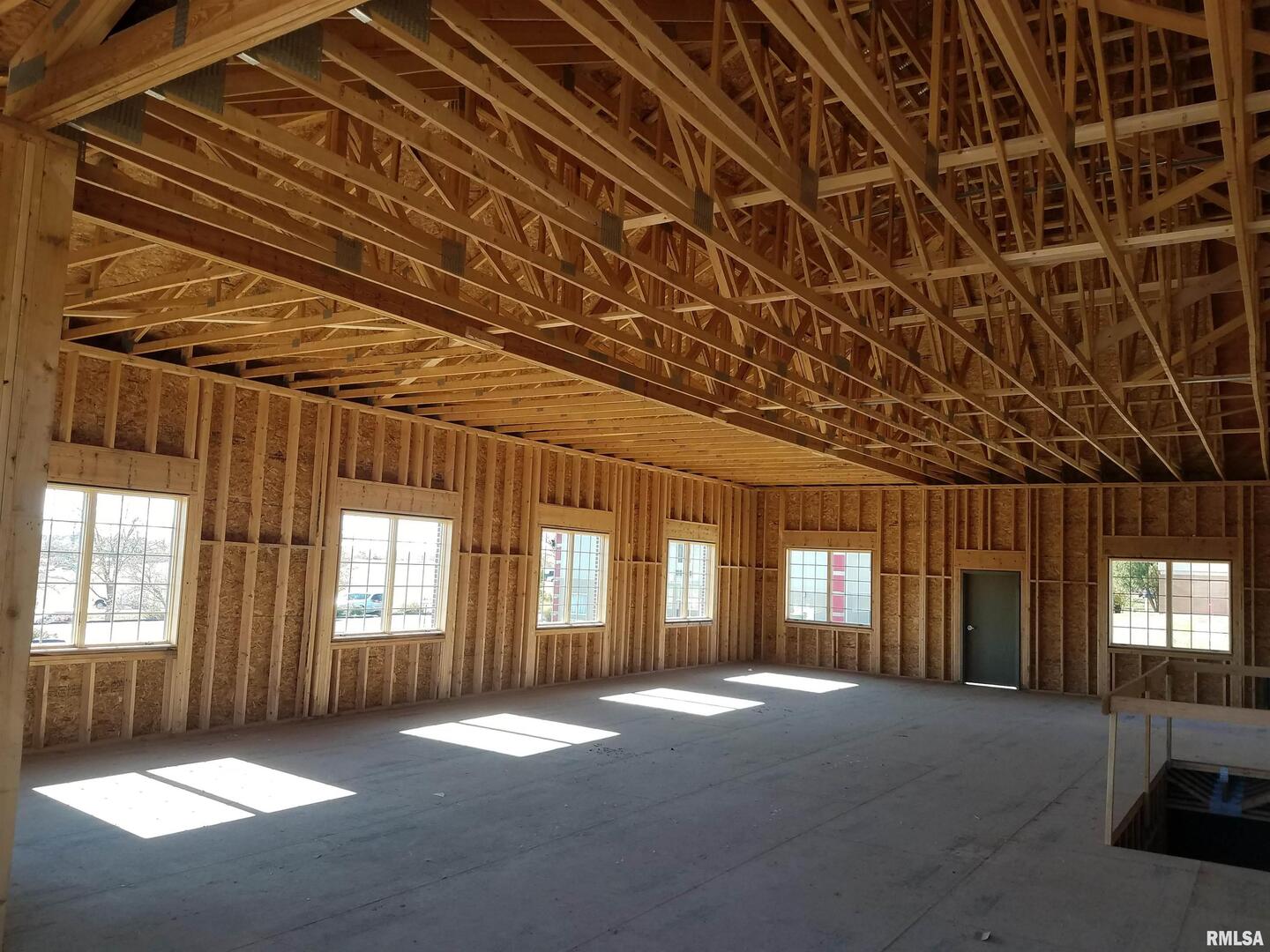 3642 Utica Ridge Road Property Photo 13