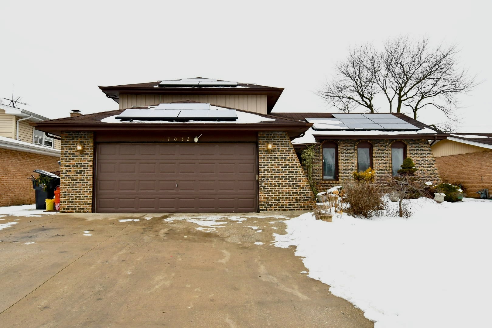 17032 Cregier Avenue Property Photo 1