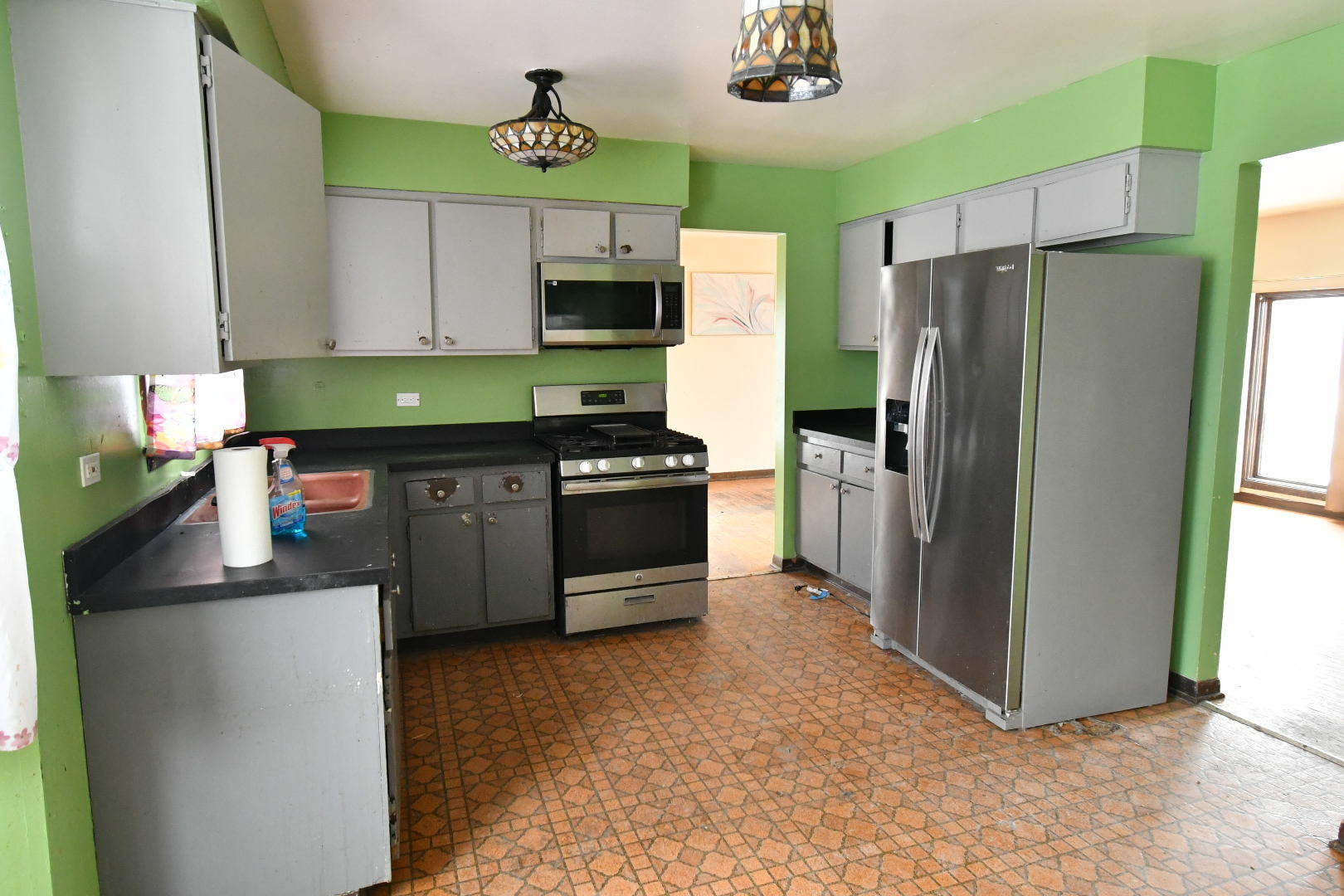 17032 Cregier Avenue Property Photo 8