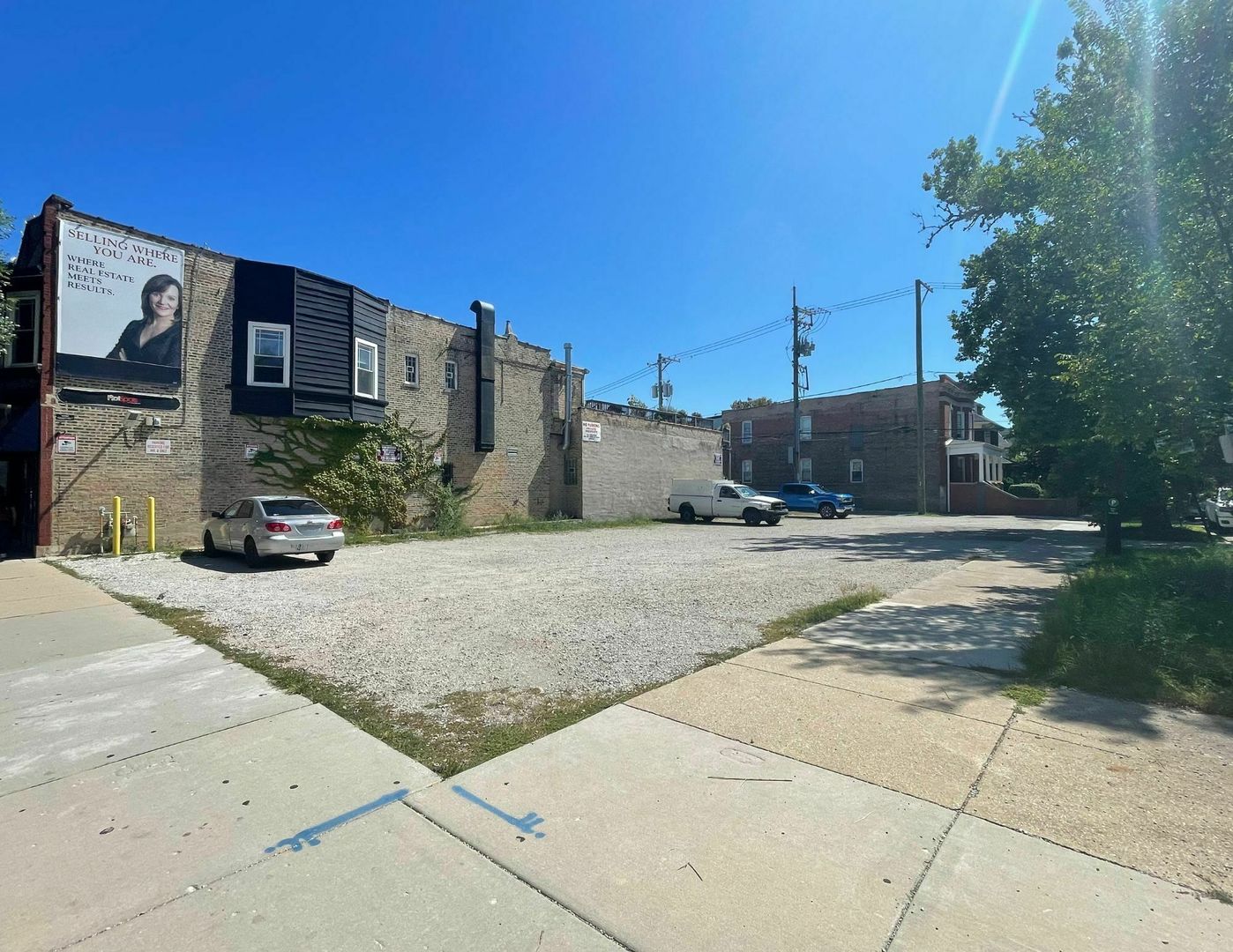 3659 W Irving Park Road Property Photo 1