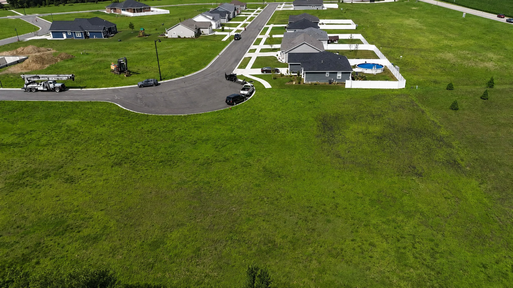 3 Crossing Court Property Photo 2
