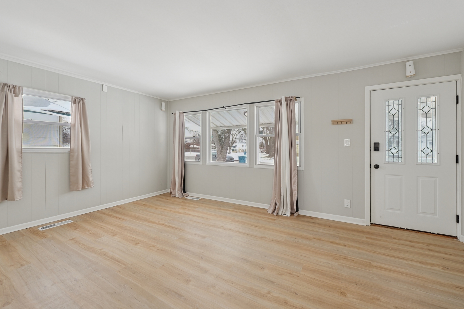 26 E Normandy Drive Property Photo 4