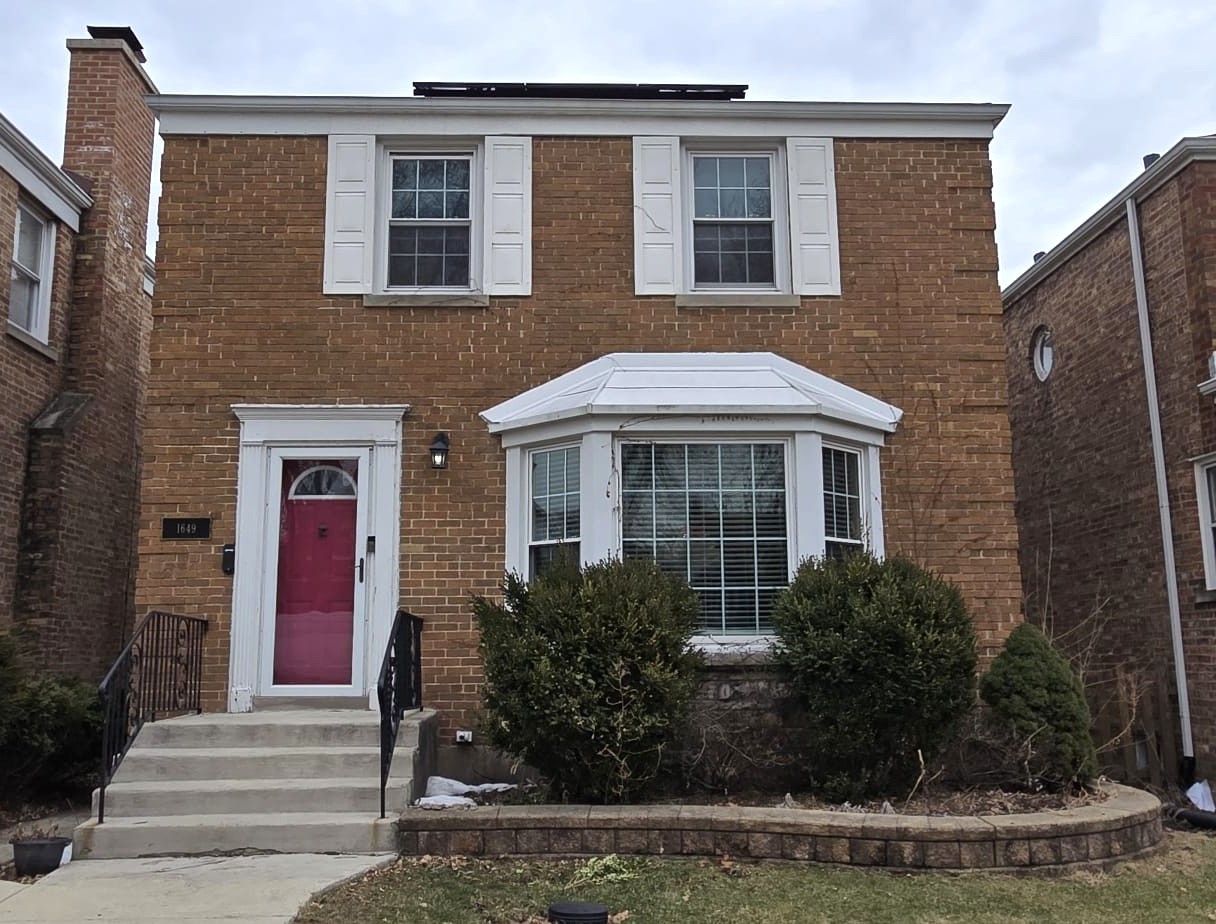 1649 N Newcastle Avenue Property Photo 1