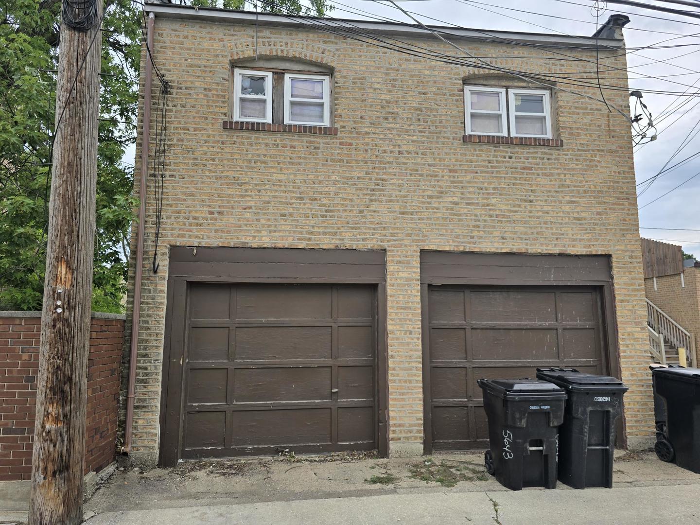 5638 N Western Avenue Property Photo 12