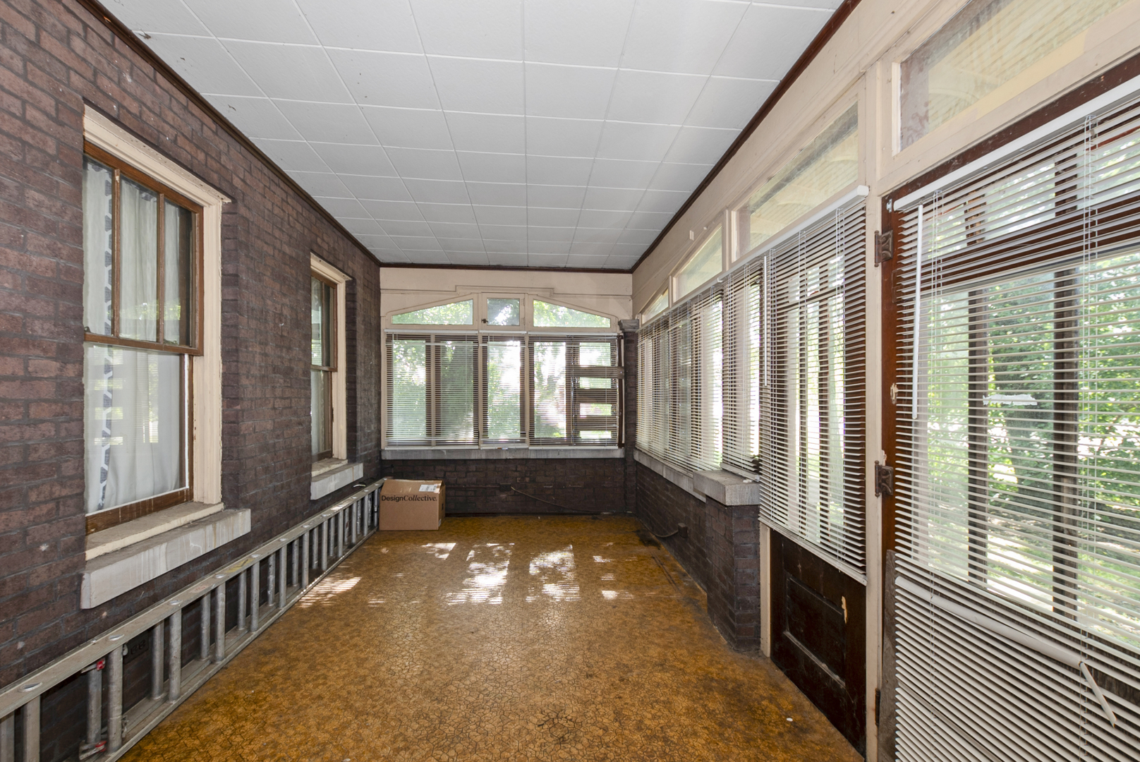 14119 Lincoln Avenue Property Photo 7