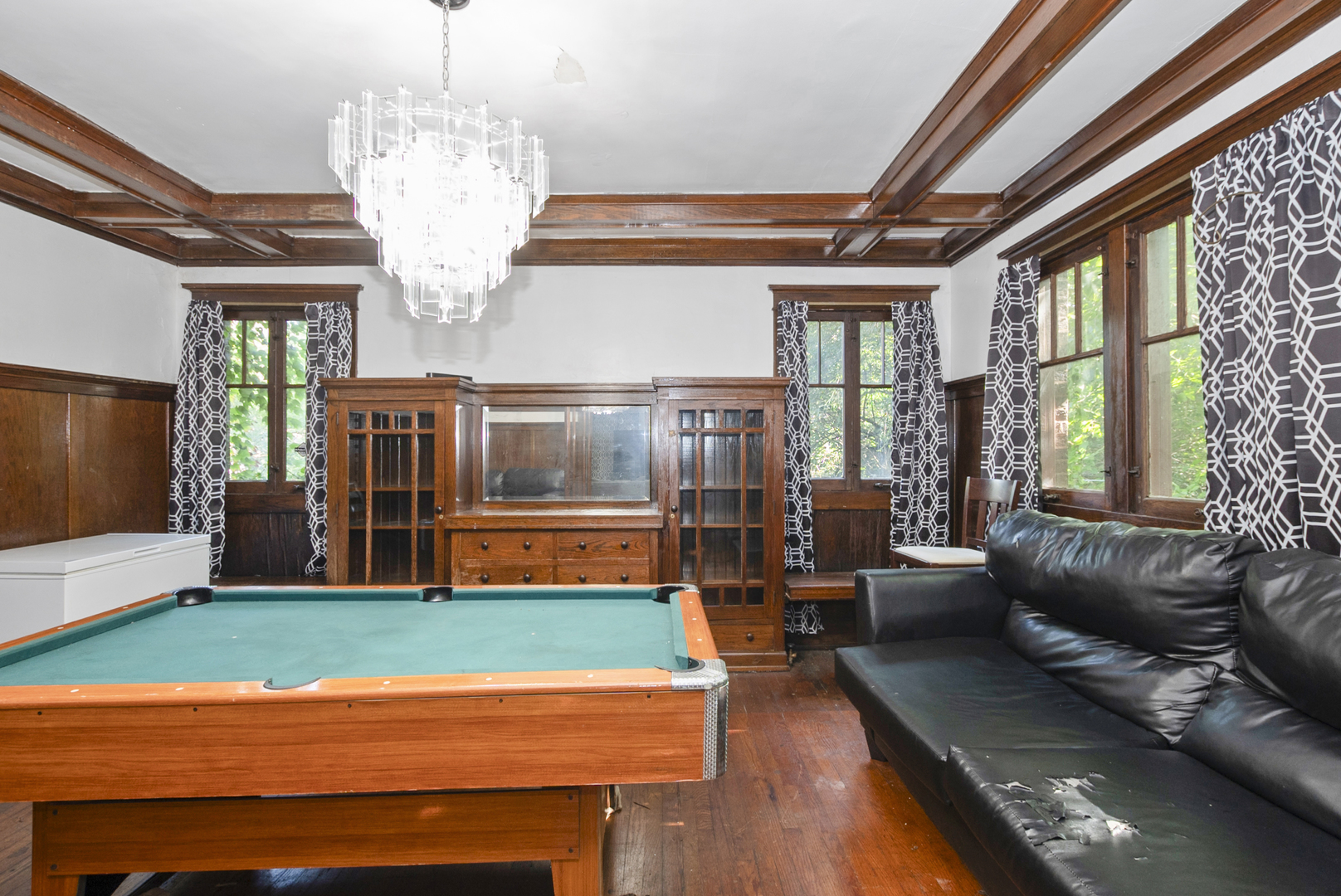 14119 Lincoln Avenue Property Photo 11