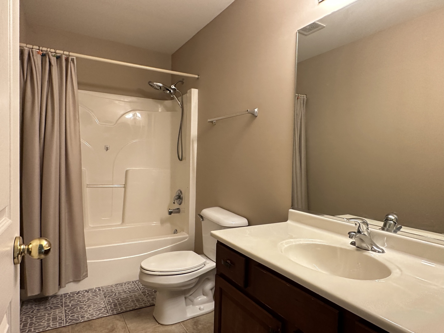 2458 Cushing Lane Property Photo 28