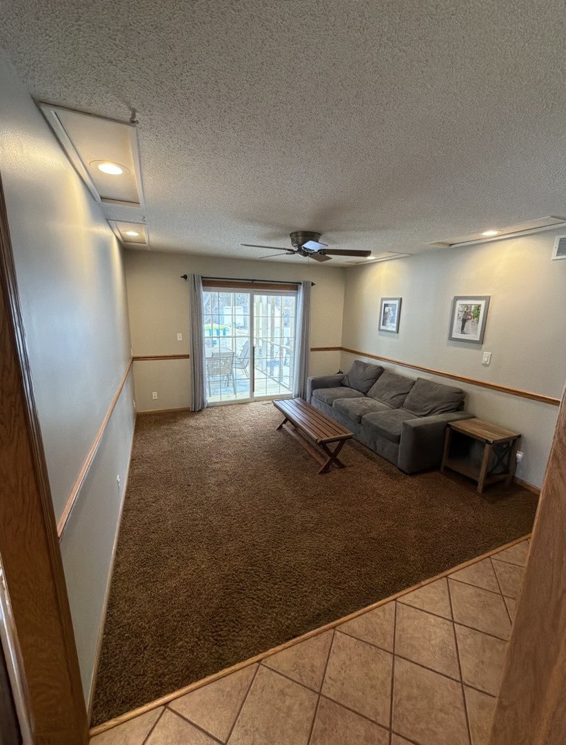 5009 Whispering Pine Circle Property Photo 14