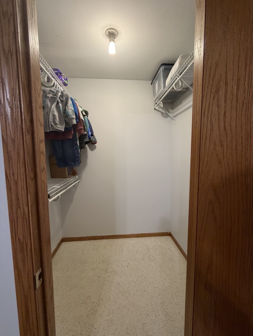 5009 Whispering Pine Circle Property Photo 19