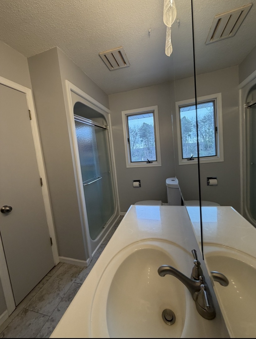 5009 Whispering Pine Circle Property Photo 25