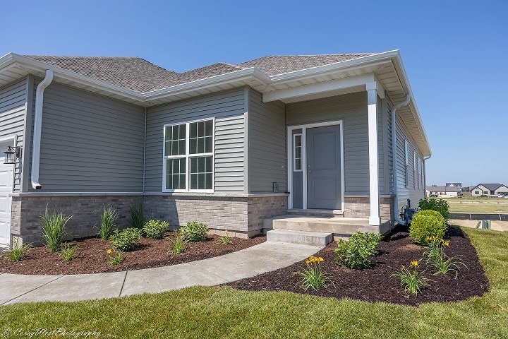 2206 Maggie Lane Property Photo 1