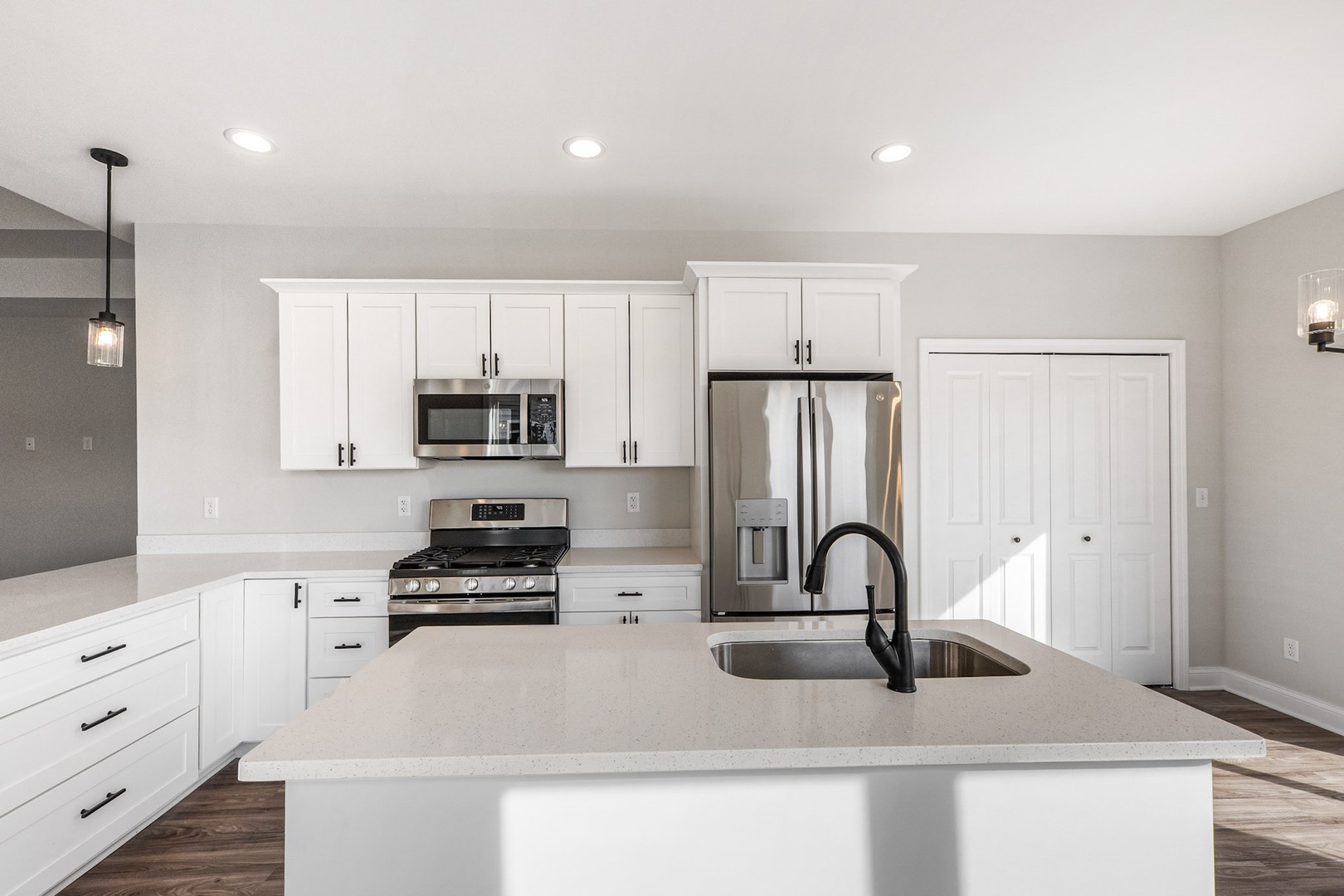 2206 Maggie Lane Property Photo 6