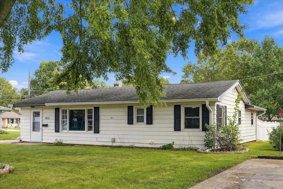 1808 20th Avenue Property Photo 1