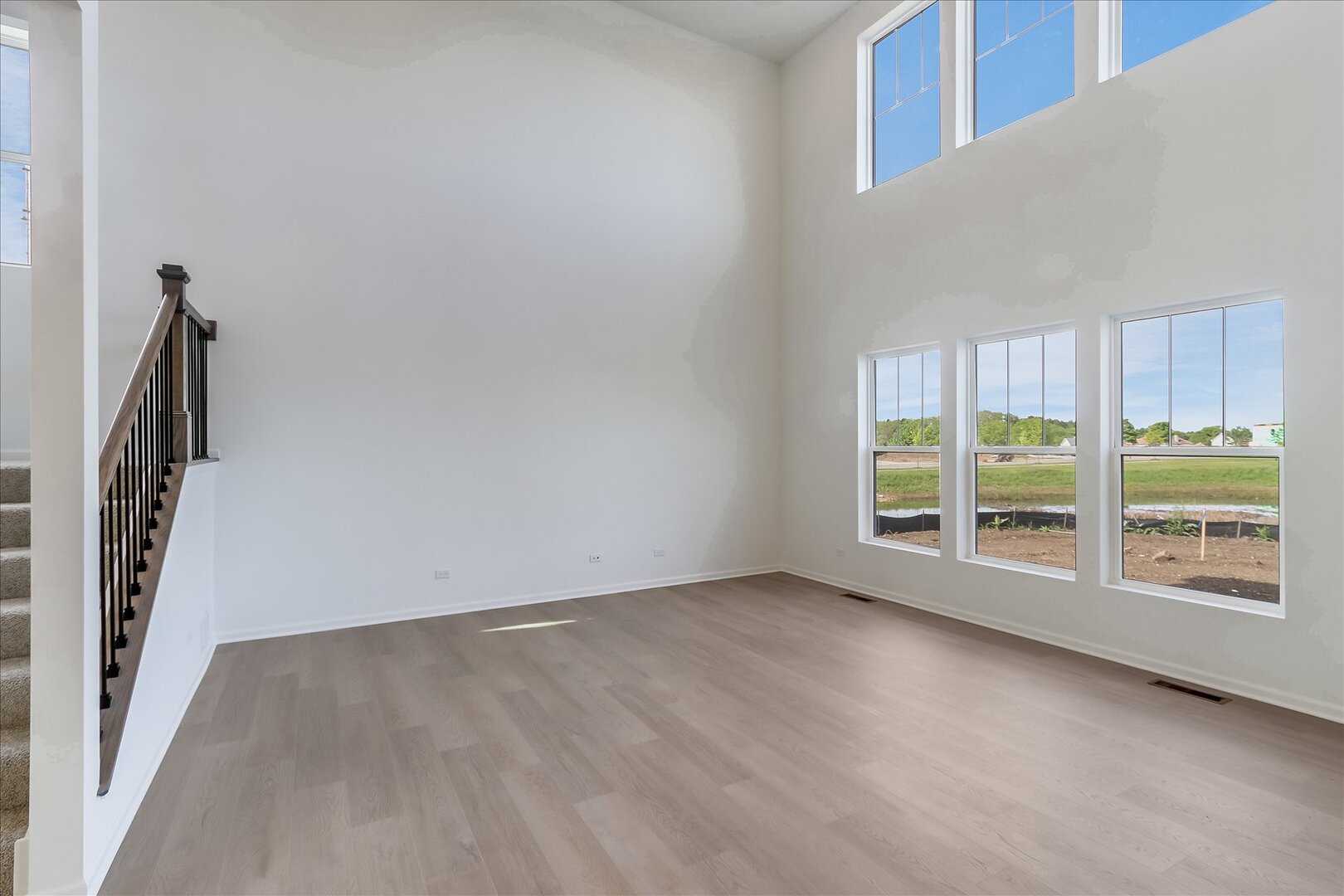 23 Hawthorn Ridge Drive Property Photo 6