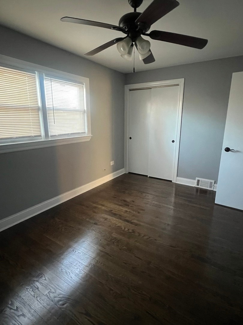 9241 S Emerald Avenue Property Photo 14