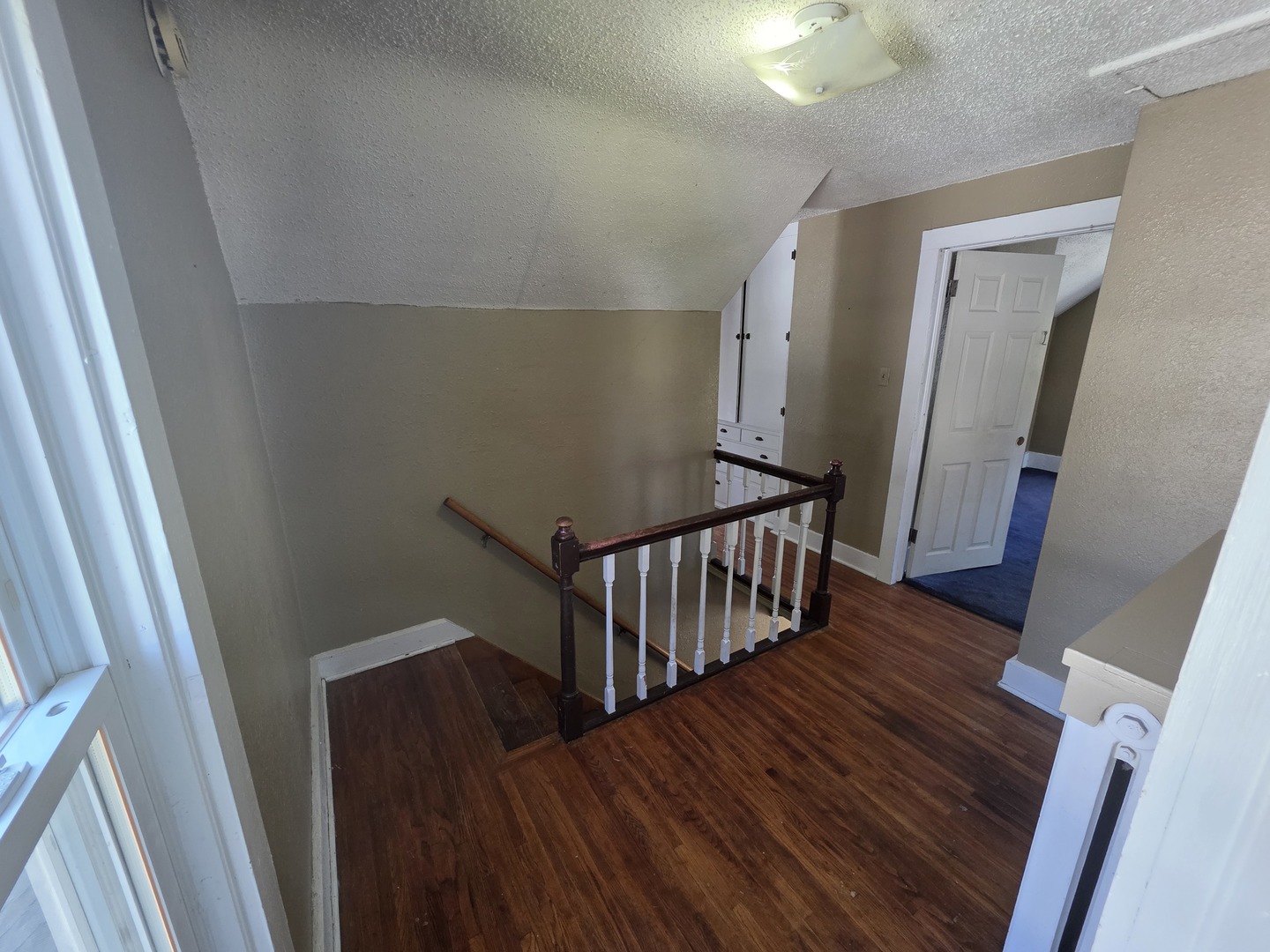 802 E 5th Street Property Photo 12