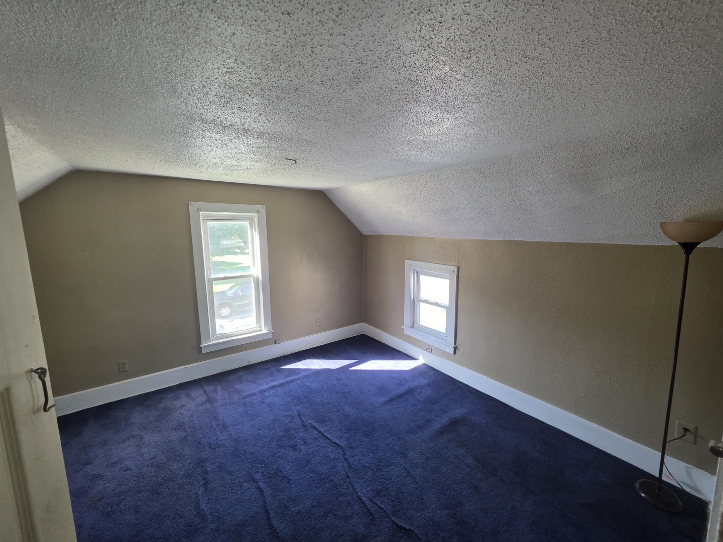 802 E 5th Street Property Photo 13