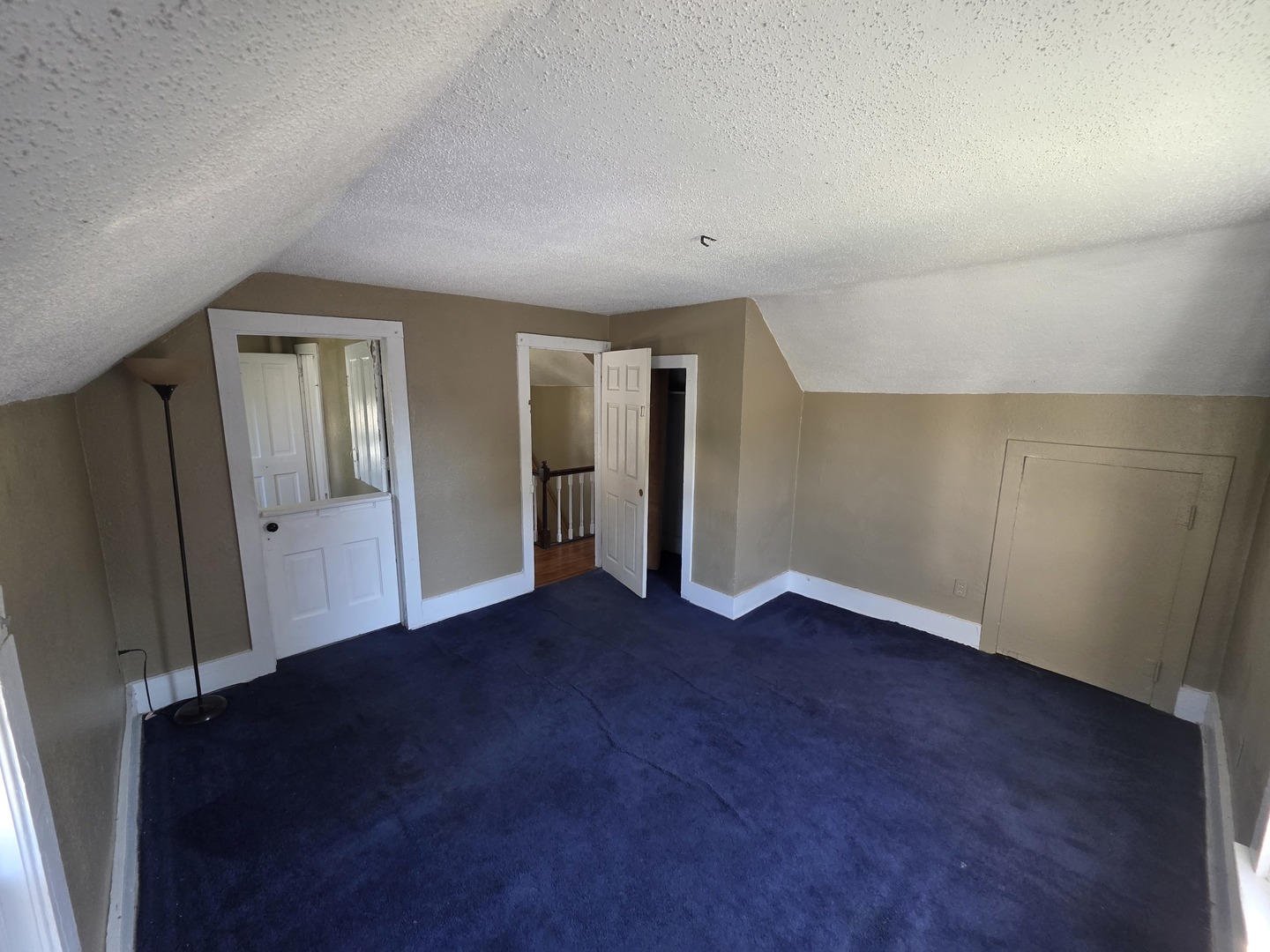 802 E 5th Street Property Photo 14