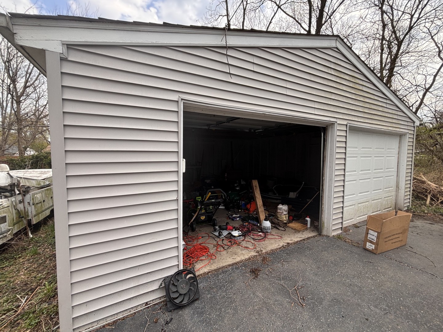 16343 Central Park Avenue Property Photo 3