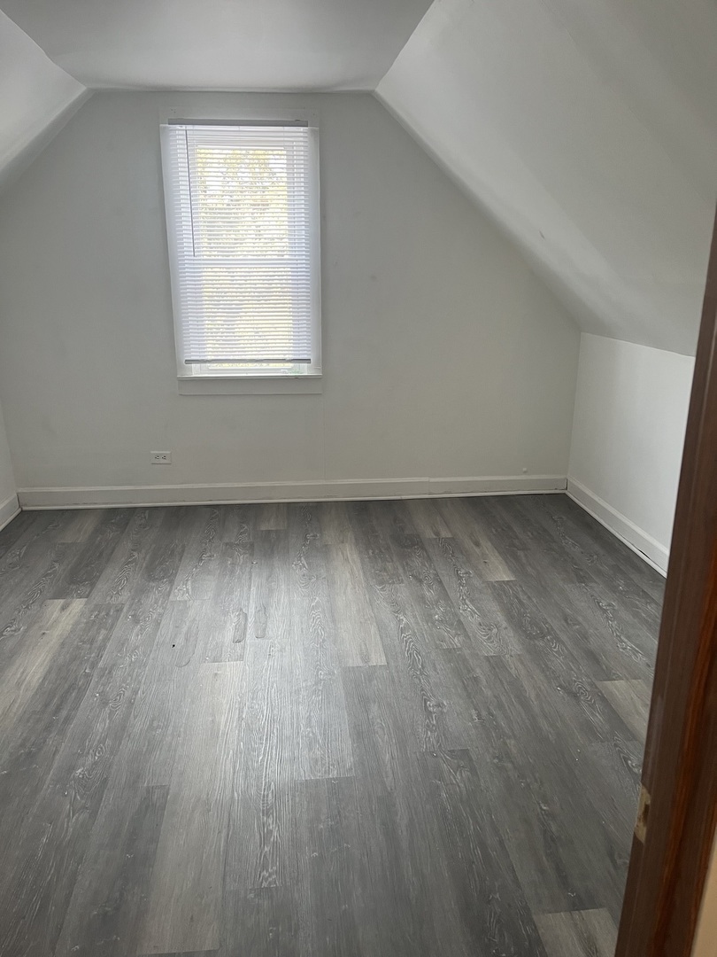 6918 Garden Lane Property Photo 8