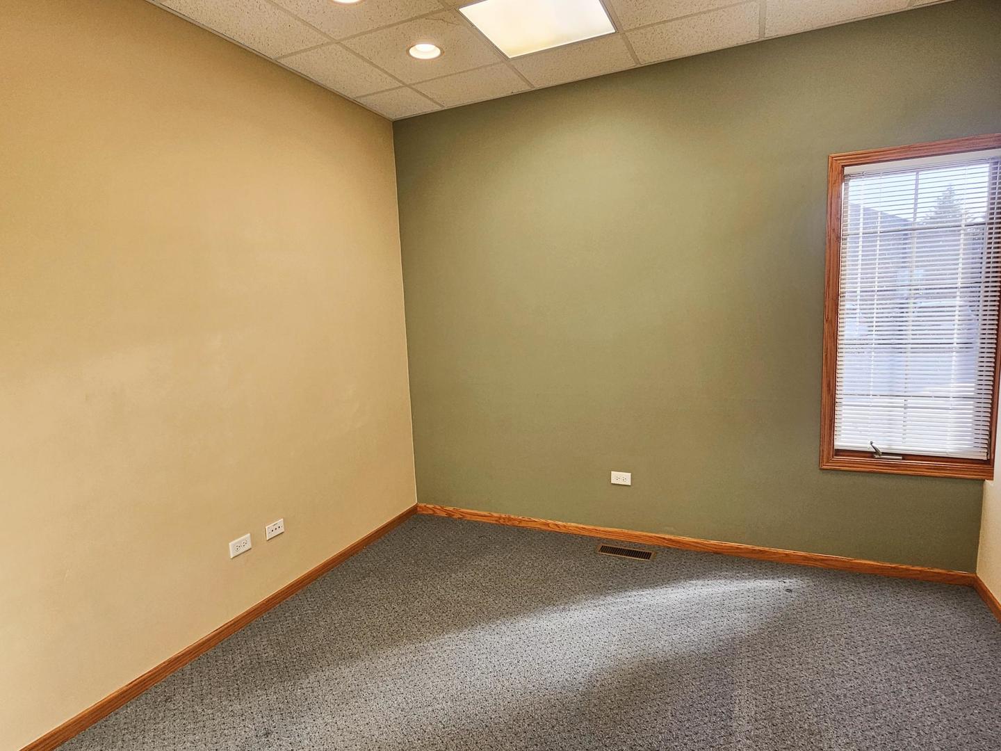 10331 W Lincoln Highway Property Photo 6