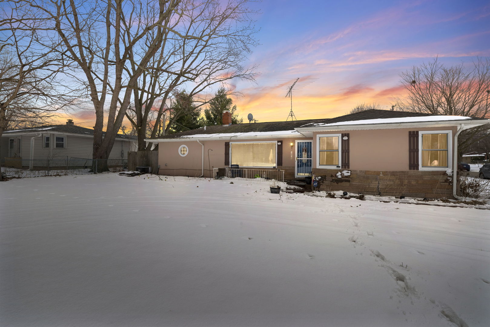1215 Carmel Boulevard Property Photo 2