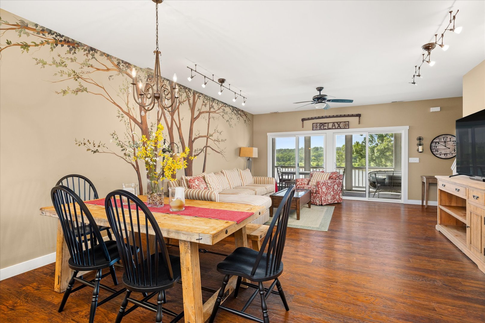 13 River Row Property Photo 16