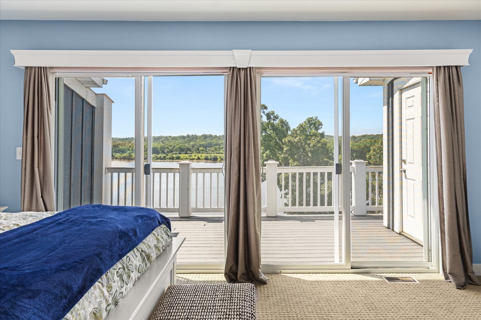 13 River Row Property Photo 36