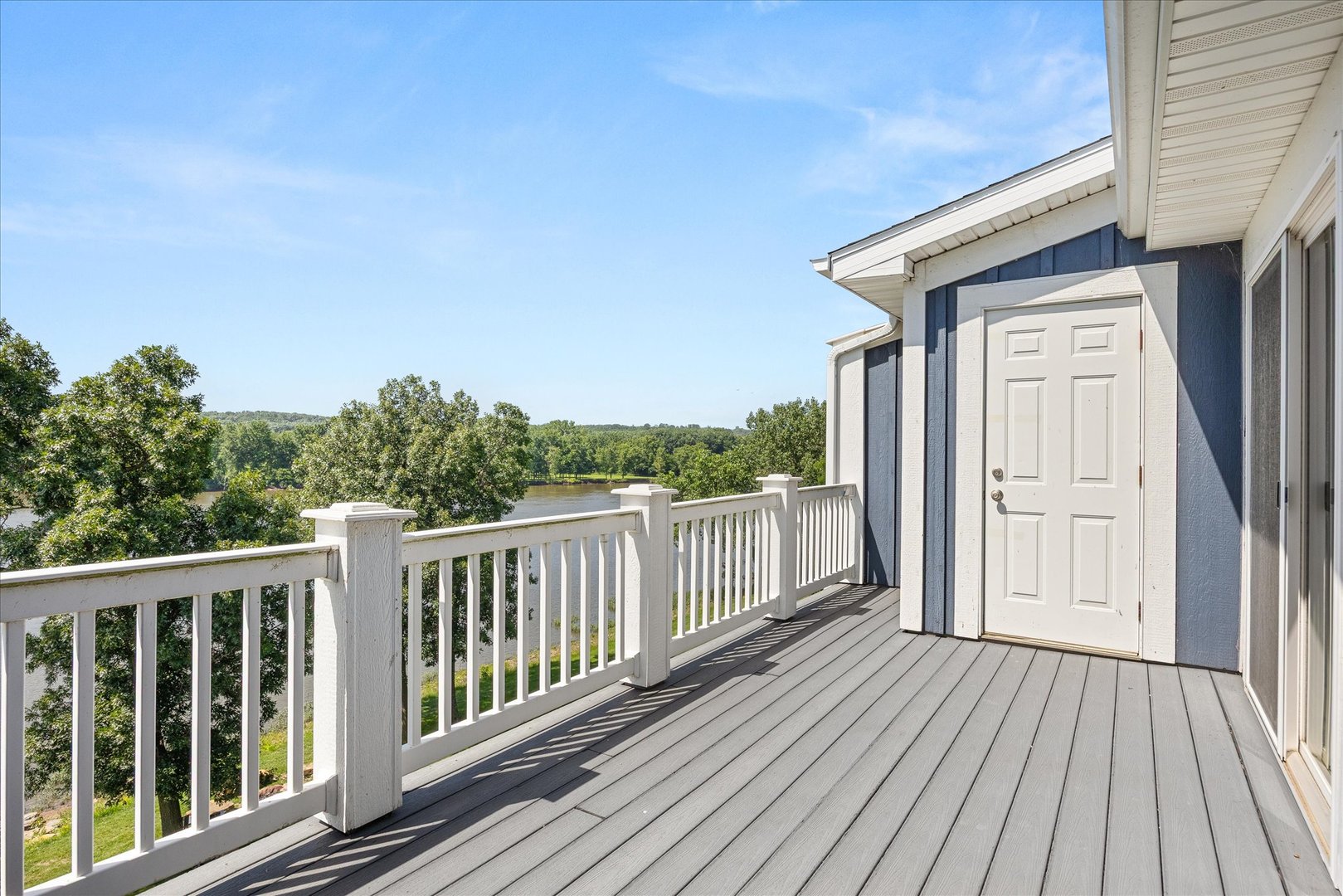 13 River Row Property Photo 37