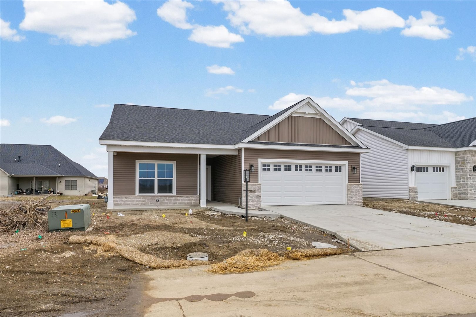 3902 Bay Circle Property Photo 2