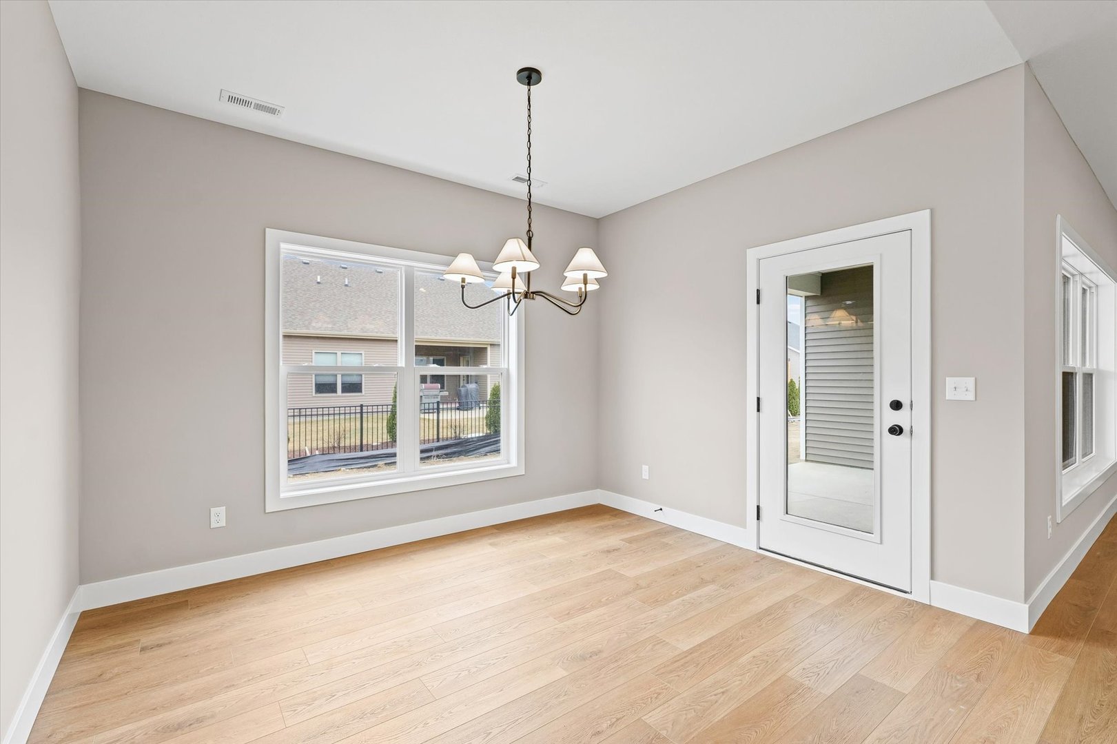 3902 Bay Circle Property Photo 13