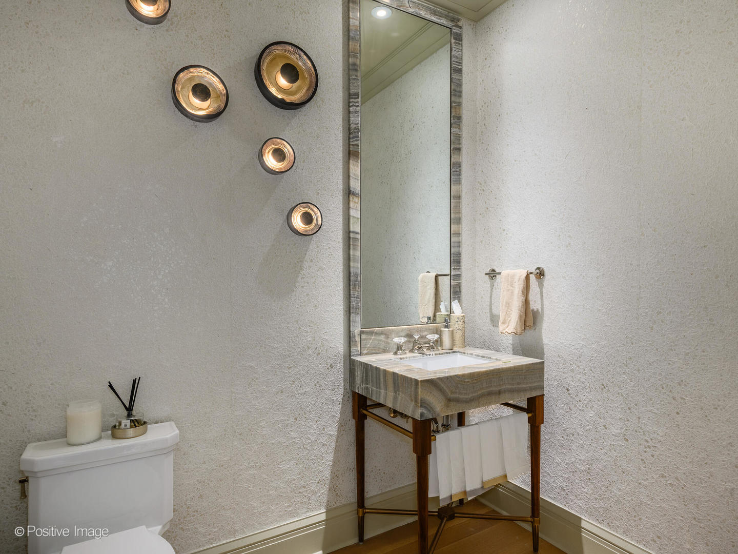 12565417 Property Photo 31