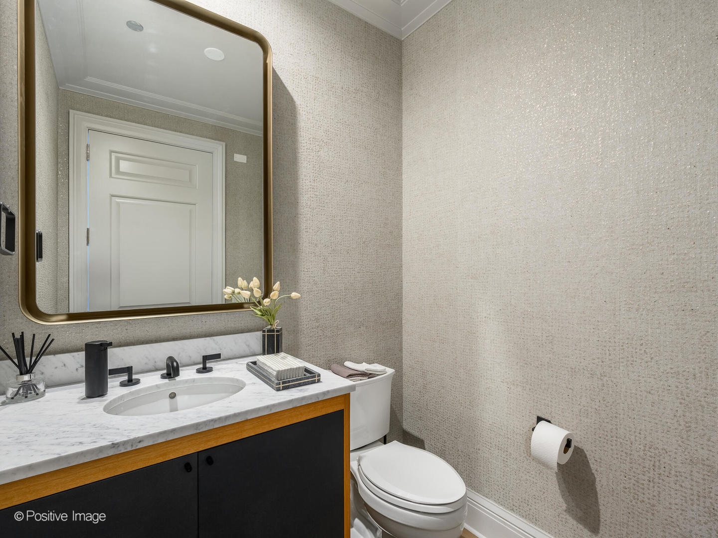 12565417 Property Photo 33