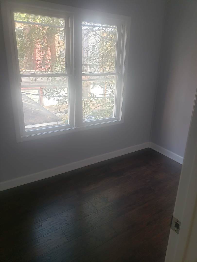 8005 S Maryland Avenue Property Photo 6