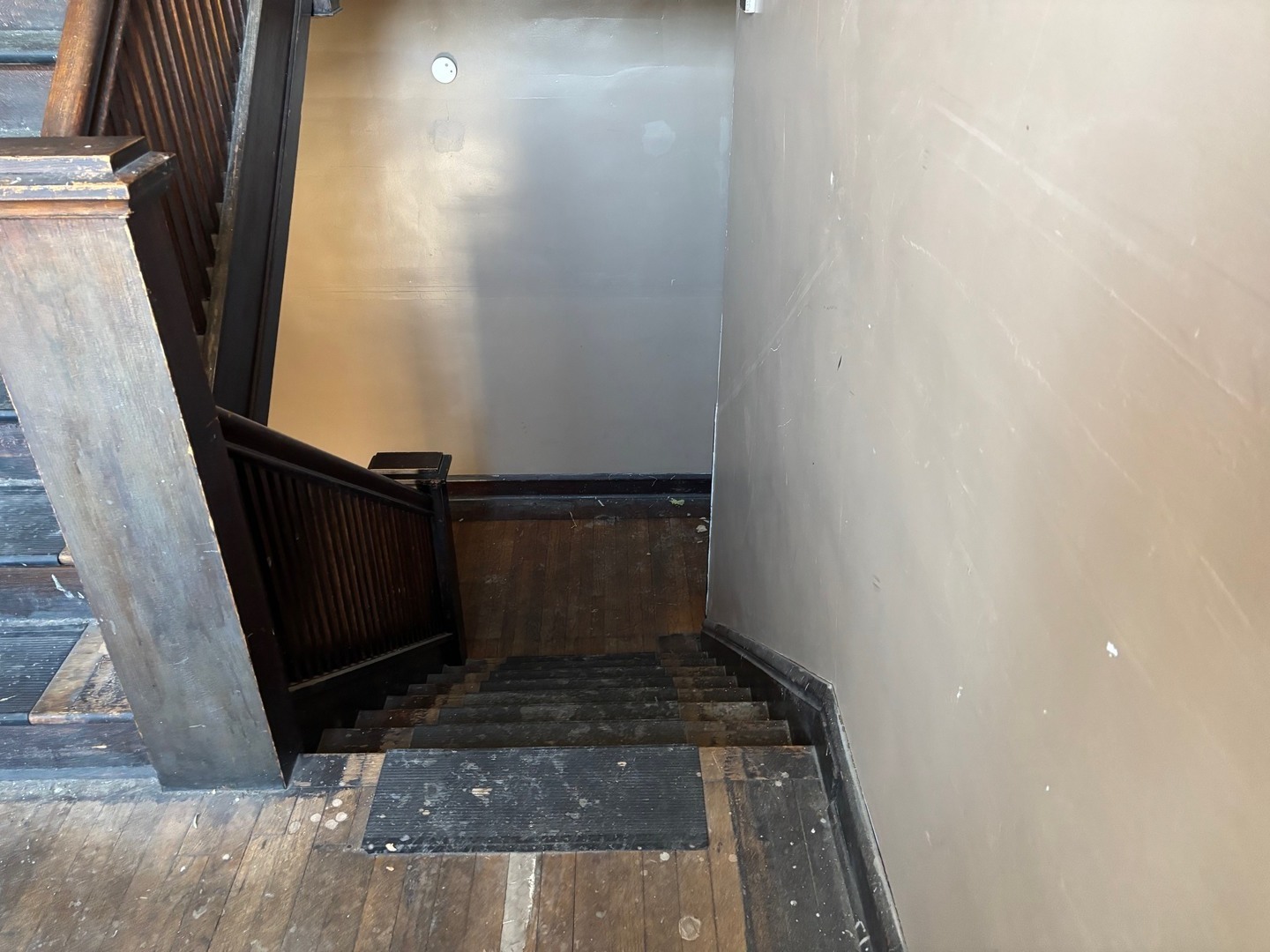 209 N Center Street Property Photo 9