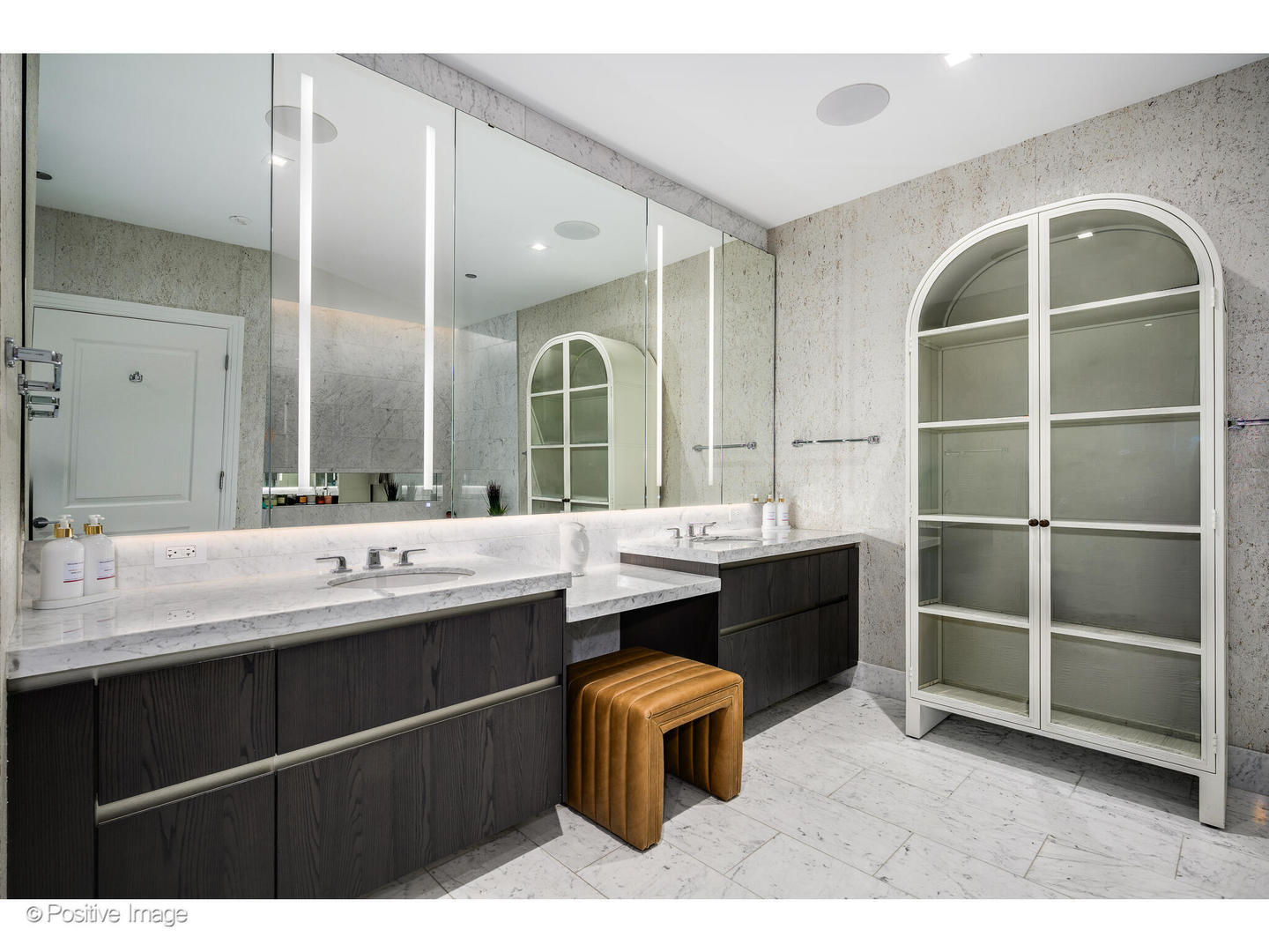 363 E Wacker Drive 3101 Property Photo 27